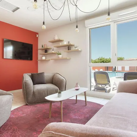 Apartment Beautiful Near Mortes Aigues-Mortes